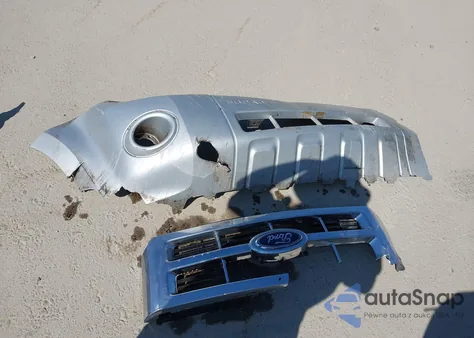 2008 Ford Escape Xlt z USA, uszkodzony, nr VIN 1FMCU03Z08KA81945